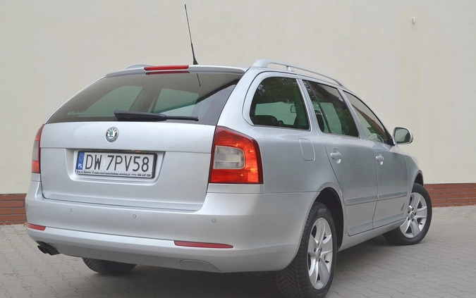 Skoda Octavia cena 17900 przebieg: 374800, rok produkcji 2011 z Gołańcz małe 277